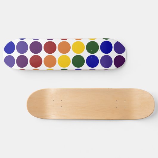 Rainbow Polka Dots on White Persoonlijk Skateboard (Horizontaal)