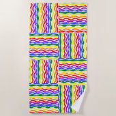 Rainbow Pride Beach Towel Strandlaken (Voorkant)