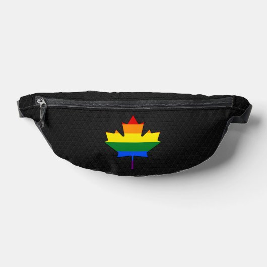 Rainbow pride maple leaf  heuptasje (Liggend)