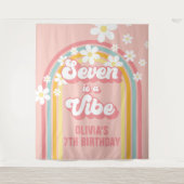 Rainbow Retro Seven is een Vibe Groovy 7de Verjaar Wandkleed (Voorkant)