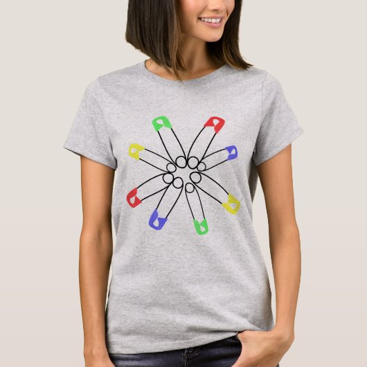 Rainbow Safety Pin Solidarity Resist T-shirt (Voorkant)