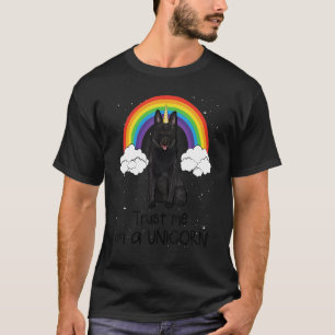 Rainbow Schipperke vertrouwt me dat ik een Unicorn T-shirt