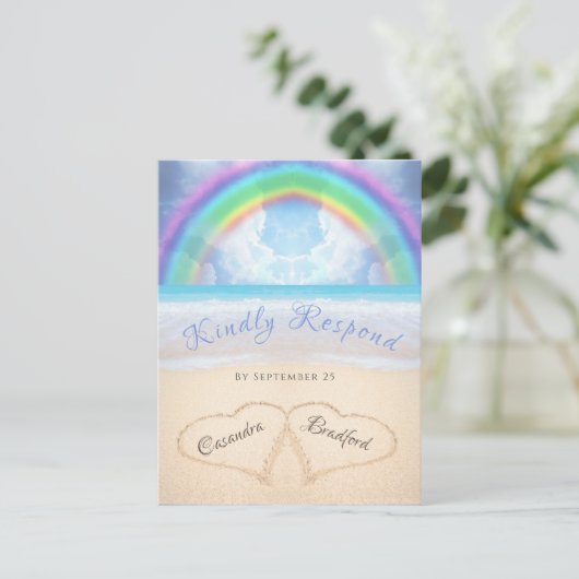 Rainbow Sky Beach Wedding RSVP Briefkaart (Staand voorkant)