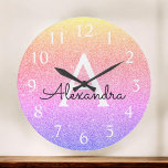 Rainbow Sparkle Glitter Monogram Naam Grote Klok<br><div class="desc">Goud,  roze en Paarse regenboogpasta met spaarpjes Glitter Monogram Naam en Initiaal voor wandklok. De Wall Clock maakt het perfecte cadeau voor iemand die van zilveren glans houdt.</div>