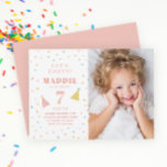 Rainbow Sprinkle Kids Birthday Party Kaart<br><div class="desc">Rainbow Sprinkles Kinder Photo Birthday Party Invitations is uitgerust met sproeiers op pastelsnoep,  vettige naam en leeftijd,  feestelijke petten en verticale foto. Pas de tekst aan gebruikend de Edit knoop om uw uitnodigingen te personaliseren.</div>