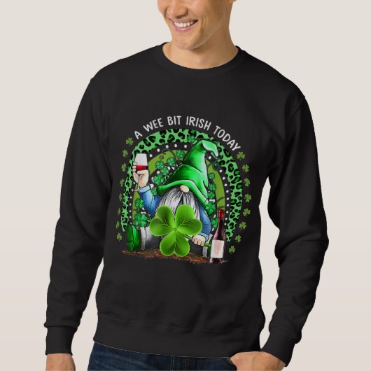 Rainbow St Patrick's Day Irish Gnome Drink Wine Sh Trui (Voorkant)
