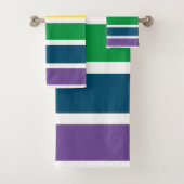 Rainbow Striped Bad Handdoek (Insitu)