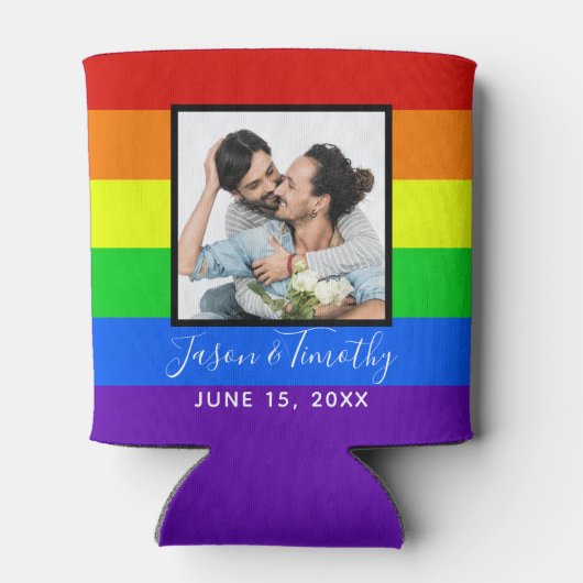 Rainbow Striped Foto Gay Pride LGBTQ Weddenschap Blikjeskoeler (Achterkant)