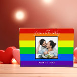 Rainbow Striped Gay Pride Couple Weduwfoto Fotoblokken<br><div class="desc">Dit gedurfde regenboog gestreepte glazen fotoblok is voorzien van een aangepaste romantische LGBTQ verloving foto voor een homoseksueel of lesbisch paar die houdt van heldere en kleurrijke gestreepte geschenken. Personaliseer dit vrolijke LGBT pasgetrouwde cadeau met je namen en datum op de rode,  oranje,  gele,  groene,  blauwe en paarse strepen.</div>