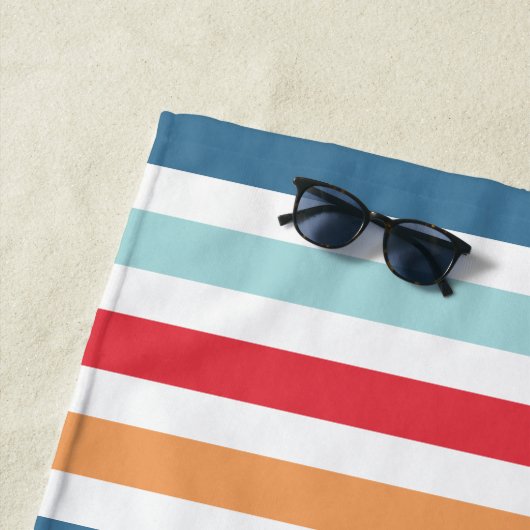 Rainbow Striped Monogram Heart Strandlaken (In situ)