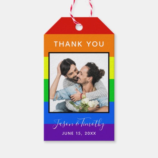 Rainbow Striped Photo LGBTQ Couple Wedding Cadeaulabel (Voorkant)