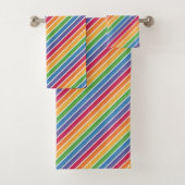 Rainbow Stripes Pattern Bad Handdoek (Insitu)