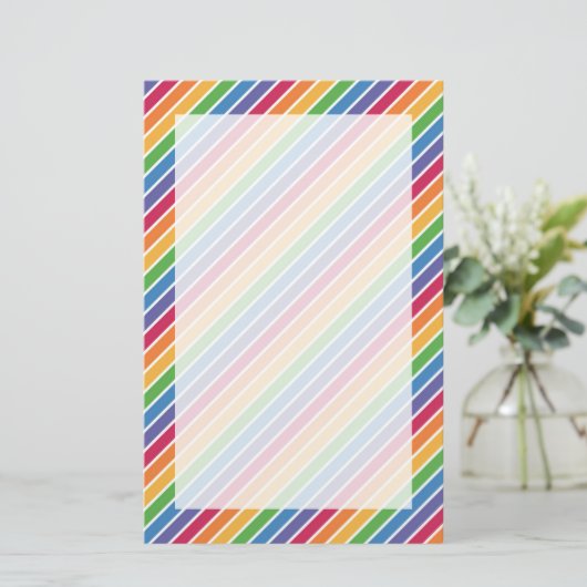 Rainbow Stripes Pattern Briefpapier (Staand voorkant)