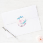 Rainbow Under Zee Mermaid Tail Baby shower Ronde Sticker (Envelop)