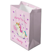 Rainbow Unicorn Kerstmis Glitter Pink Medium Cadeauzakje (Voorkant Gekanteld)