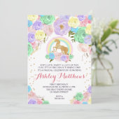 Rainbow Unicorn verjaardag EERSTE Bloemenuitnodigi Kaart (Staand voorkant)