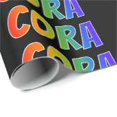 Rainbow Voornaam "CORA"; vun en kleurrijk Cadeaupapier (Rol Hoek)