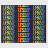 Rainbow Voornaam "LESLIE"; vun en kleurrijk Cadeaupapier (Vlak)