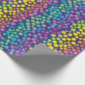 Rainbow Wonky Polka Dots Cadeaupapier (Hoek)