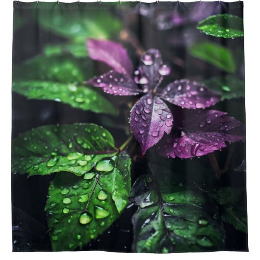 Raindrop Symphony: Vibrant Leaves beroemd gemaakt Douchegordijn (Voorkant)