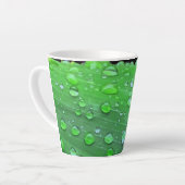 Raindrops Closeup, Spacey Green Latte Mok (Linkerhoek)