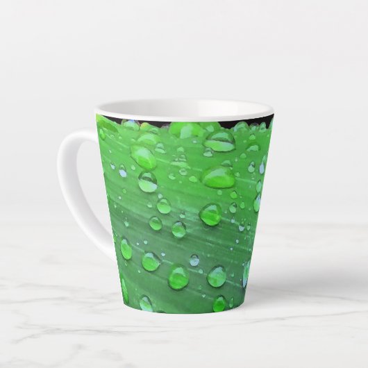 Raindrops Closeup, Spacey Green Latte Mok (Linkerhoek)
