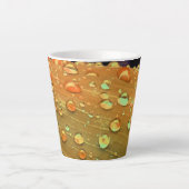 Raindrops Closeup, Spacey Rust Sinaasappel Latte Mok (Voorkant)