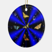 Raindrops en vlinder op zwart en blauw keramisch ornament (Links)