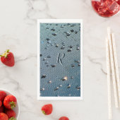 Raindrops fotografisch monogram blauw servet (Insitu)