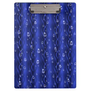 Raindrops op blauw metaal klembord
