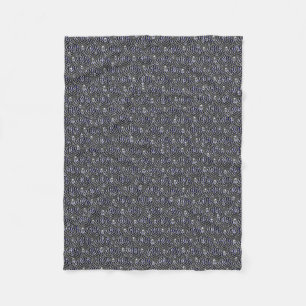 Raindrops op blauwe grijze metalen fleece deken