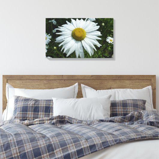 Raindrops op Daisy II Wilde Floral Canvas Afdruk (Insitu (Slaapkamer))