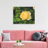 Raindrops op Gele Rozengestrekte Canvas Afdruk (Insitu (Woonkamer))