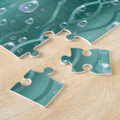 Raindrops op groen metaal legpuzzel (Zijkant)