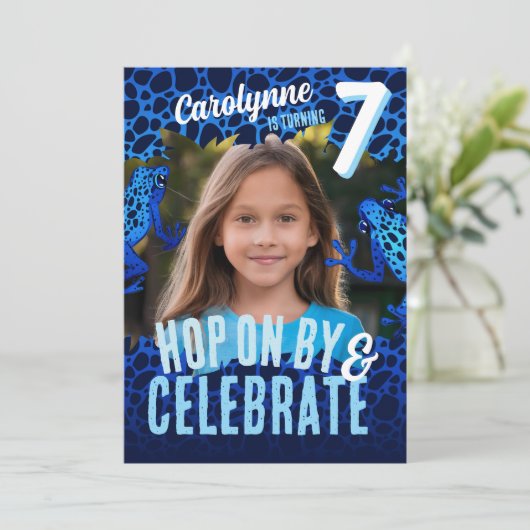 Rainforest Frog 7e verjaardag foto uitnodigen - Bl Kaart (Staand voorkant)