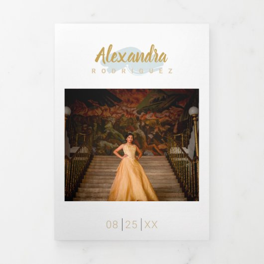 Rainy Day Blue Photo Quinceanera Drieluik Uitnodiging (Cover)