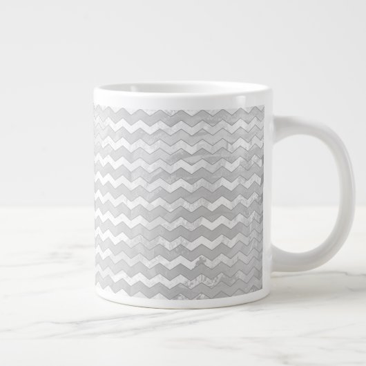 Rainy Sky Gray Chevron Pattern Grote Koffiekop (Rechts)
