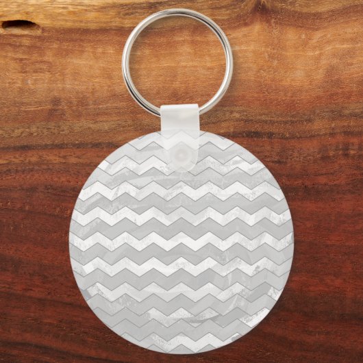 Rainy Sky Gray Chevron Pattern Sleutelhanger (Voorkant)