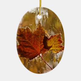 Rainy Window Maple Leaves Keramisch Ornament