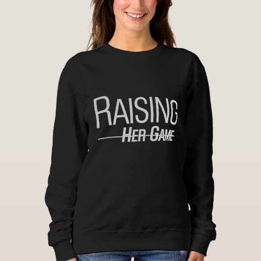Raising Her Game Title IX zwarte trui (Voorkant)