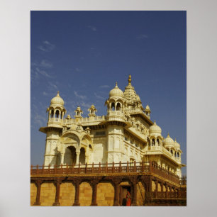 Rajasthan, India Een vrouw die staat en actief is Poster