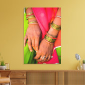 Rajasthan Sluiten van vrouwenhanden Canvas Afdruk (Insitu (Woonkamer))