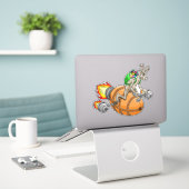 Raketaardbei is gewijzigd in Rocket Bunny Sticker (Laptop op bureau)