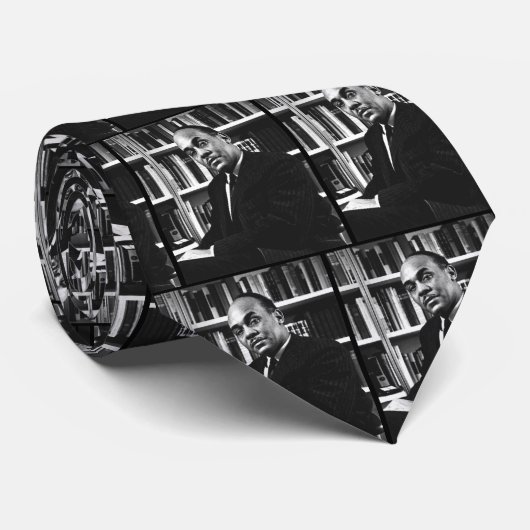 Ralph Ellison, auteur van onzichtbaar Man Stropdas (Opgerold)