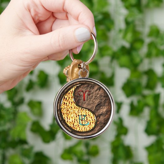 Ram & Aarde Slang Sleutelhanger (Hand)