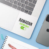 Ramadan: vastenmodus ingeschakeld sticker (Laptop met iPhone)