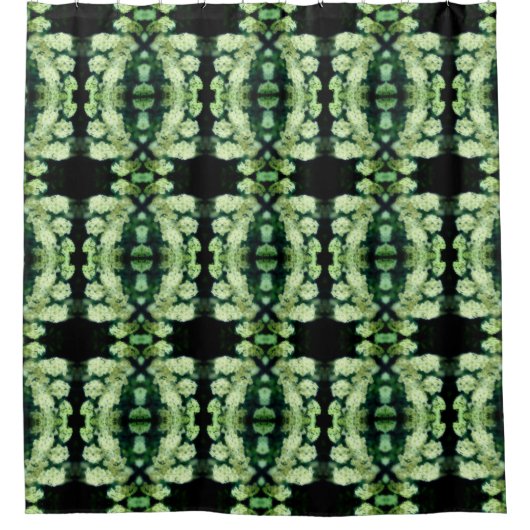 Rambling Wild White Roses Abstract patroon Douchegordijn (Voorkant)