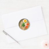 Ramen Noedels met gekookt eivoer Ronde Sticker (Envelop)