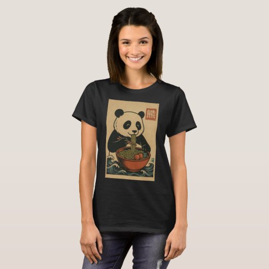 Ramen Noodle Eating: Panda T-shirt voor dames (Voorkant volledig)