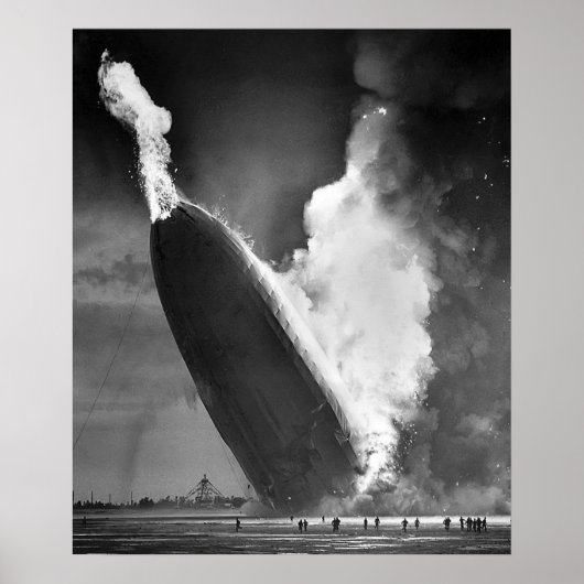 Ramp met luchtvaartuig Hindenburg circa 1937 Poster (Voorkant)
